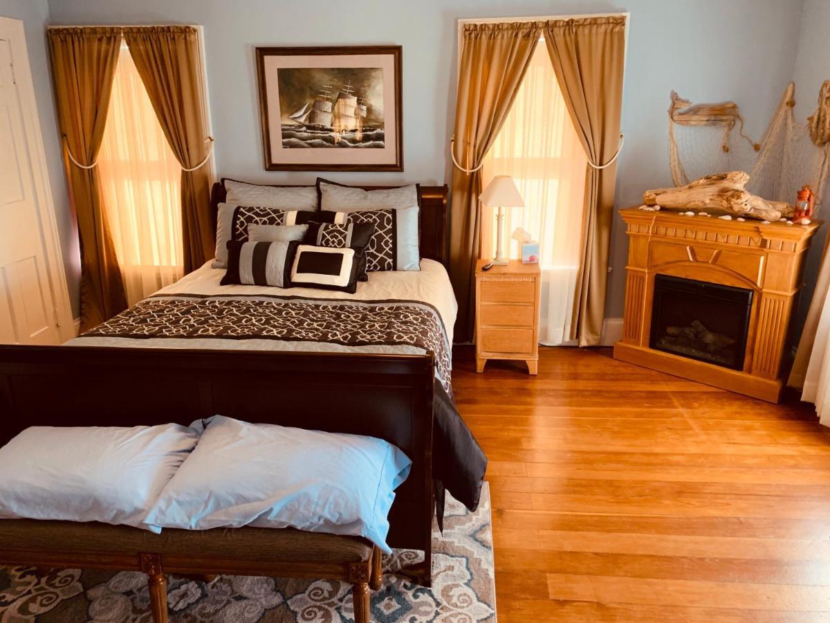 Centennial Inn Bed & Breakfast Conneaut エクステリア 写真