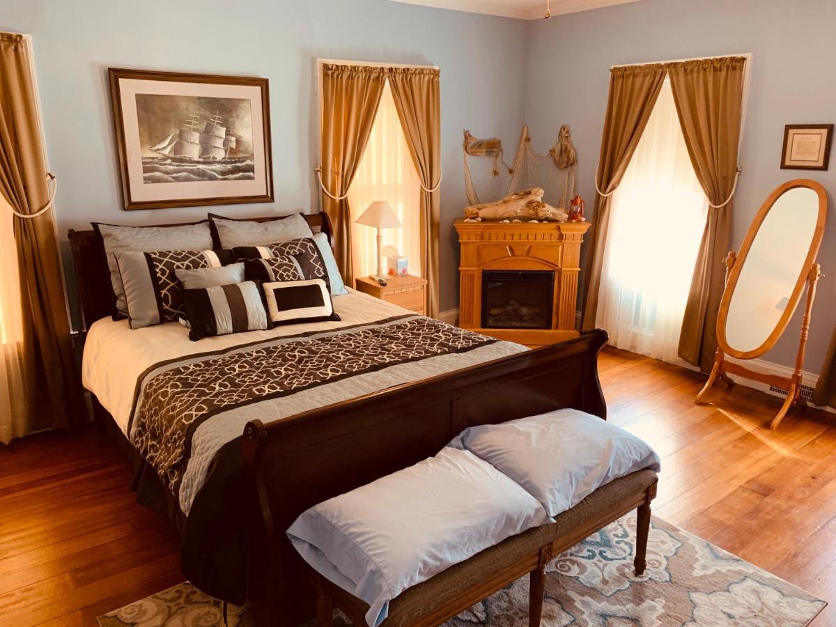Centennial Inn Bed & Breakfast Conneaut エクステリア 写真