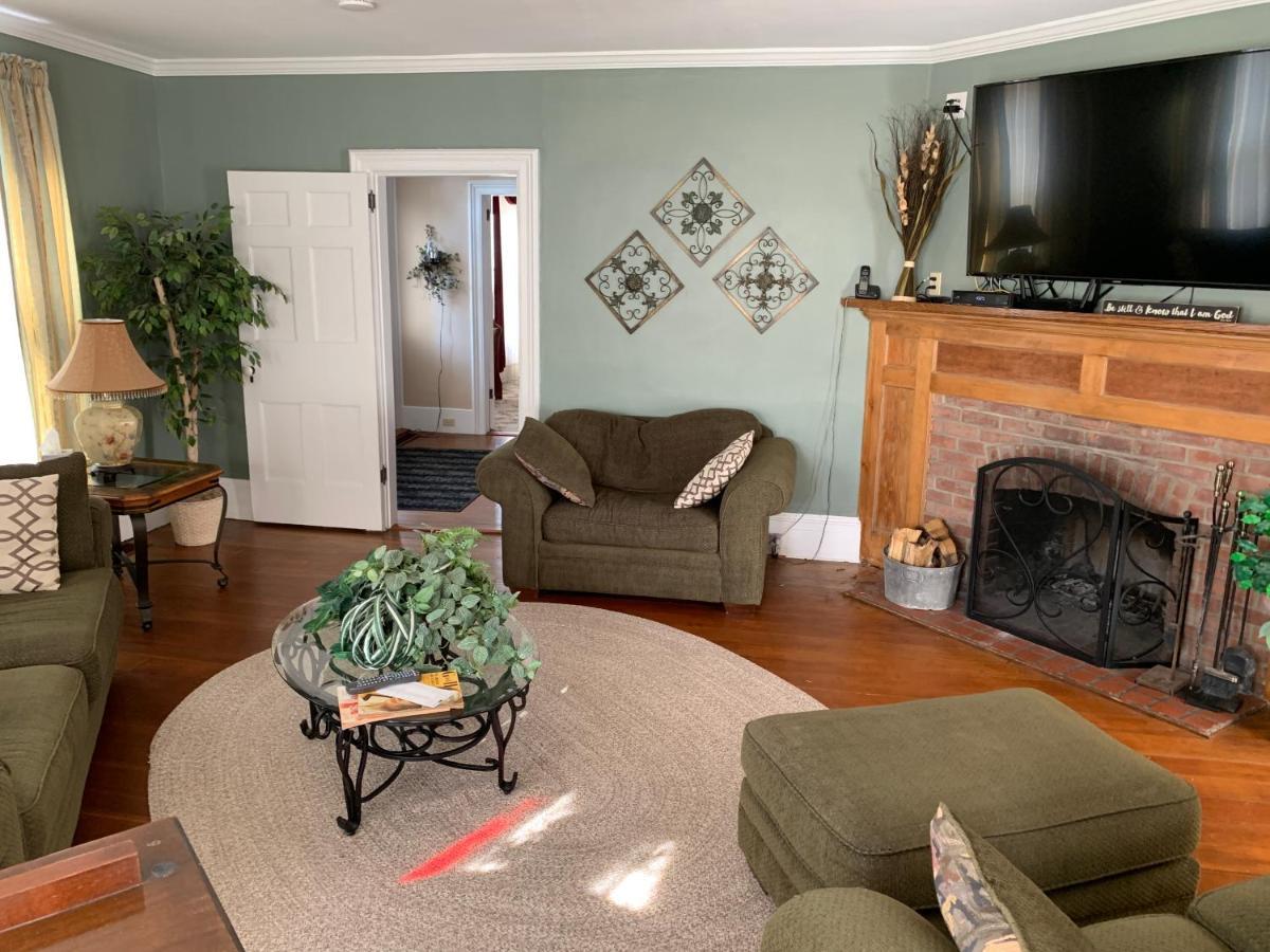 Centennial Inn Bed & Breakfast Conneaut エクステリア 写真