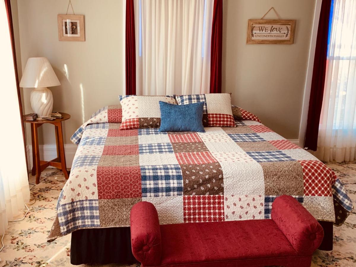 Centennial Inn Bed & Breakfast Conneaut エクステリア 写真