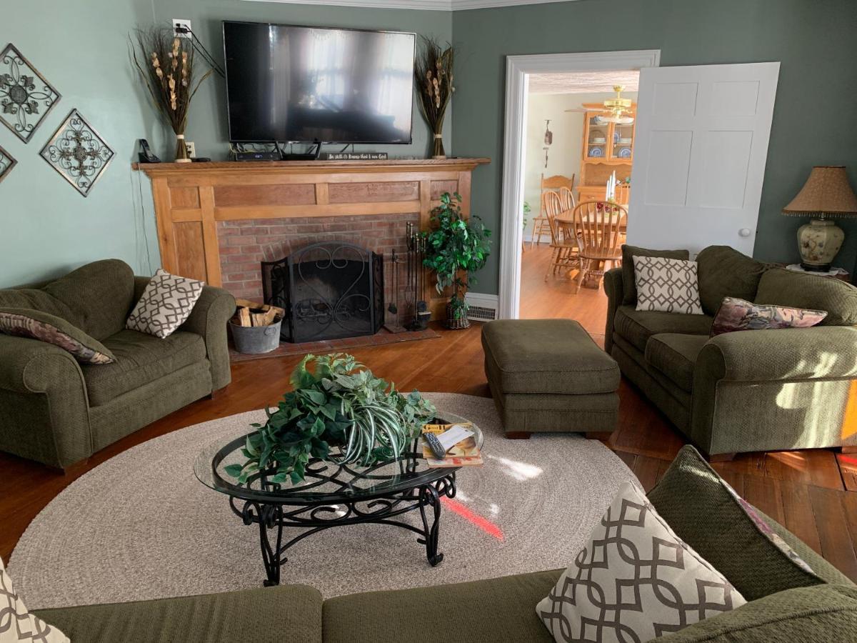 Centennial Inn Bed & Breakfast Conneaut エクステリア 写真