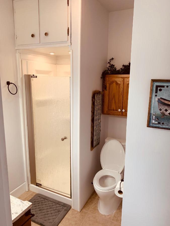Centennial Inn Bed & Breakfast Conneaut エクステリア 写真